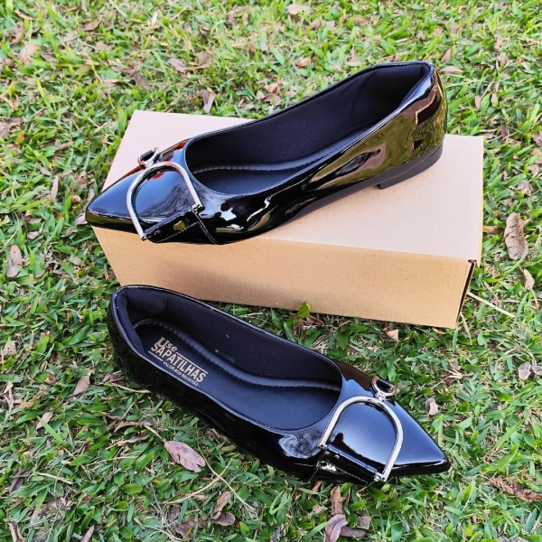 Sapatilha preta bico fino alongado ABS Oval
