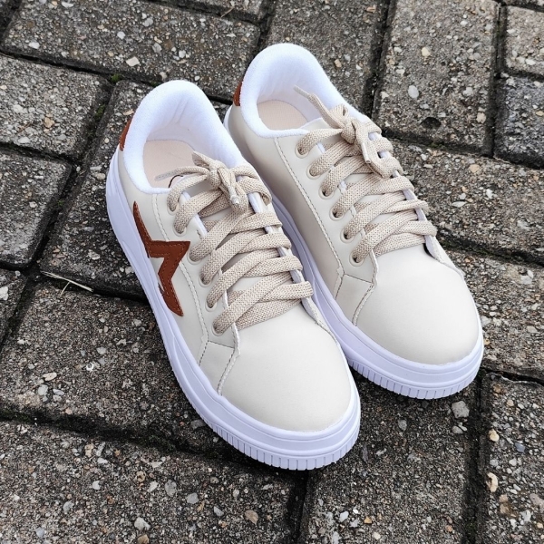 Tenis estrela cor creme - Image 4