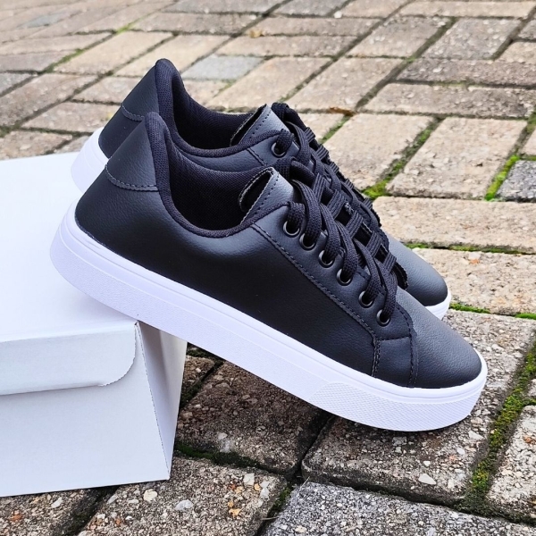 Tenis preto basico