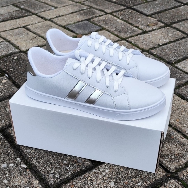 Tenis branco com prata - Image 5