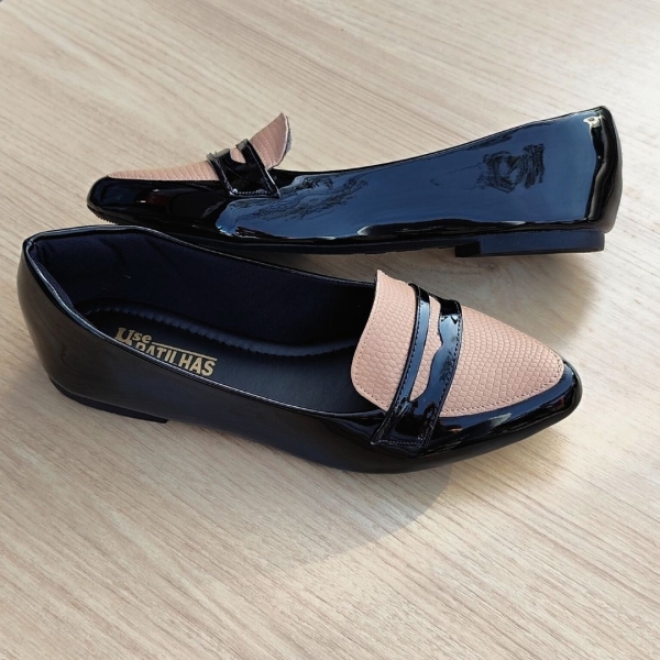 Sapatilha mocassim feminino preta com nude - Image 2