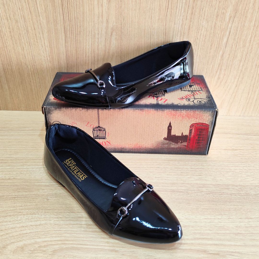 Sapatilha preta bico fino ABS delicado