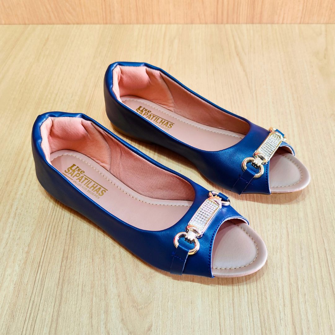 Sapatilha peep toe azul marinho com ABS