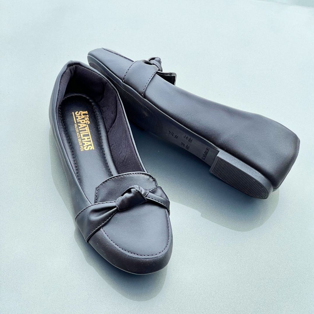 Sapatilha preta bico redondo laço nó - Imagem 7