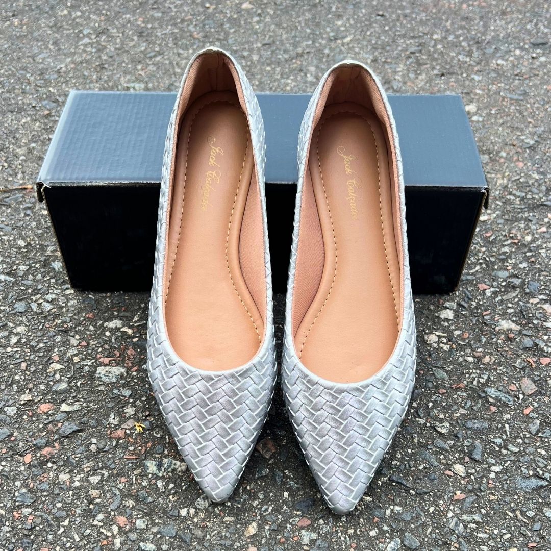 Sapatilha prata trançadinho bico fino - Imagem 6