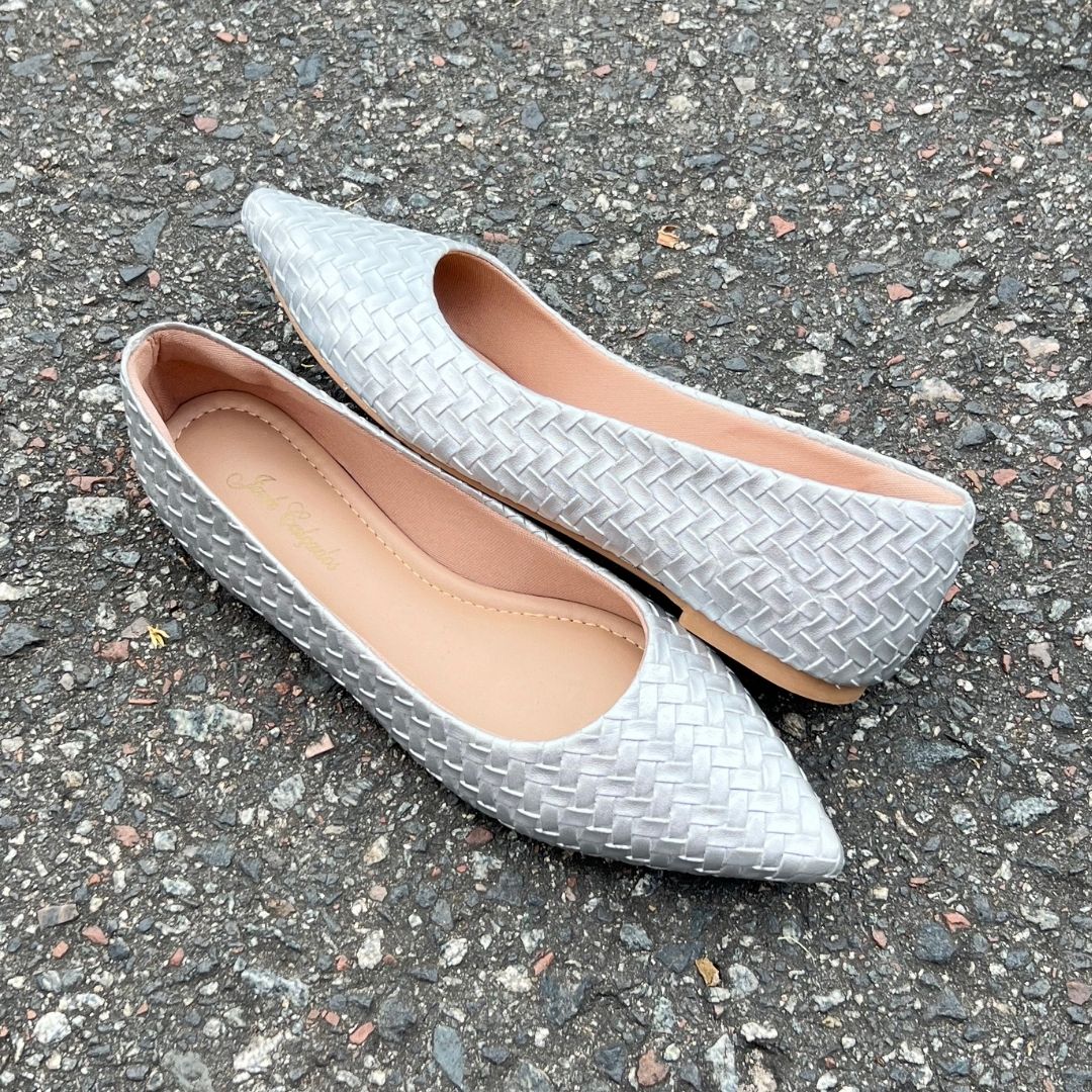 Sapatilha prata trançadinho bico fino - Imagem 5